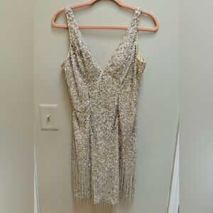 MAC DUGGAL Beaded Fringe Sequined Mini Dress